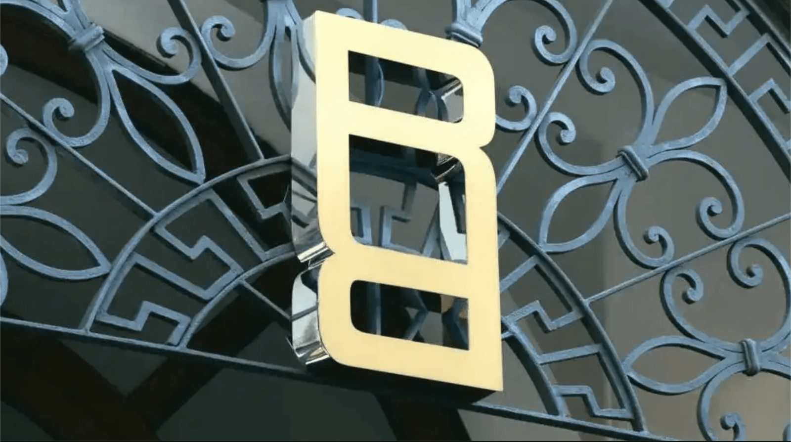 Range Rover’s New Logo Underwhelms: A Jaguar Rebranding Déjà Vu in the Making? Motif